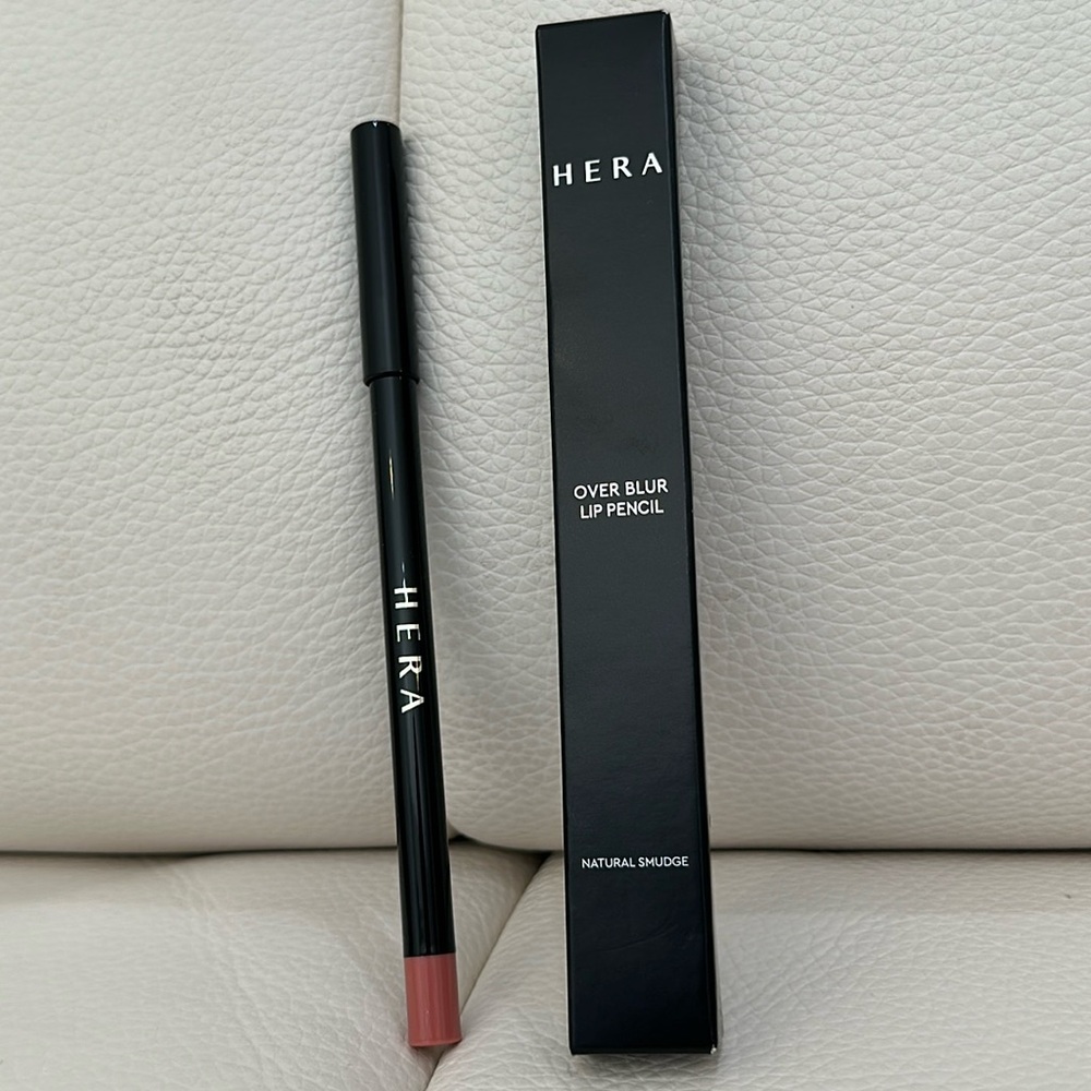 NIB HERA OVER BLUR LIP PENCIL in VANILLA CUDDLE Color